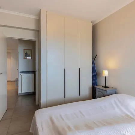 Le Triton 0601 Garage Apartamento