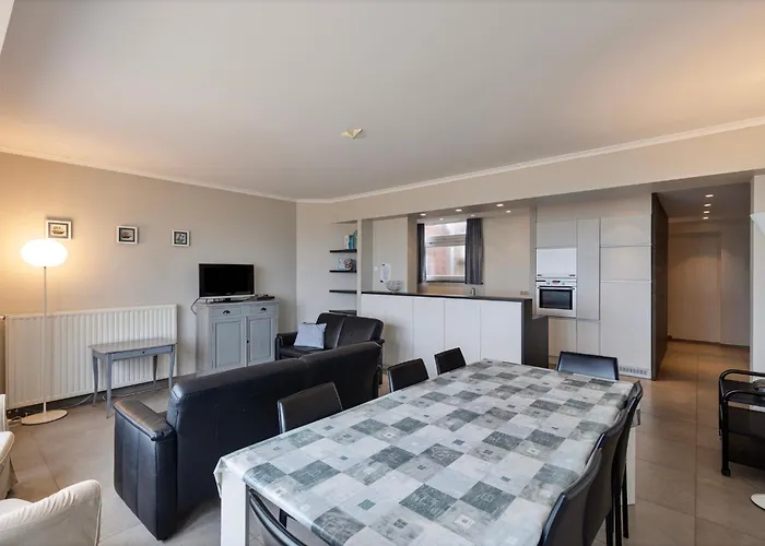 Le Triton 0601 Garage شقة