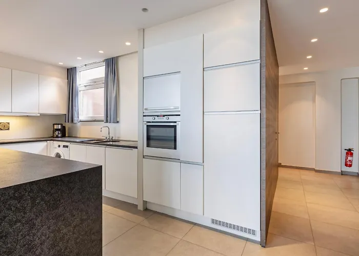 Le Triton 0601 Garage شقة