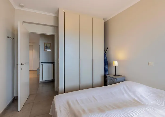 Le Triton 0601 Garage شقة